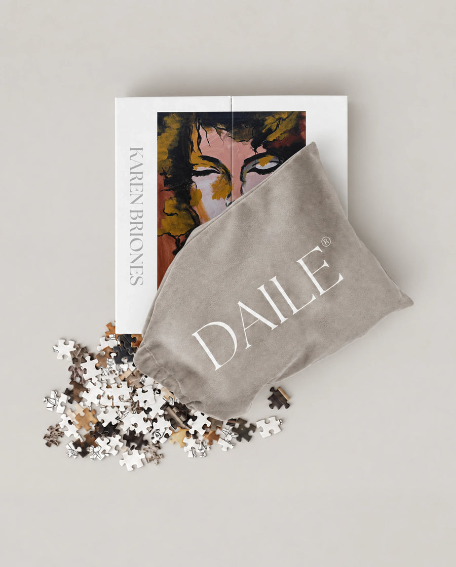 DAILE Mini set seen from above with pouch