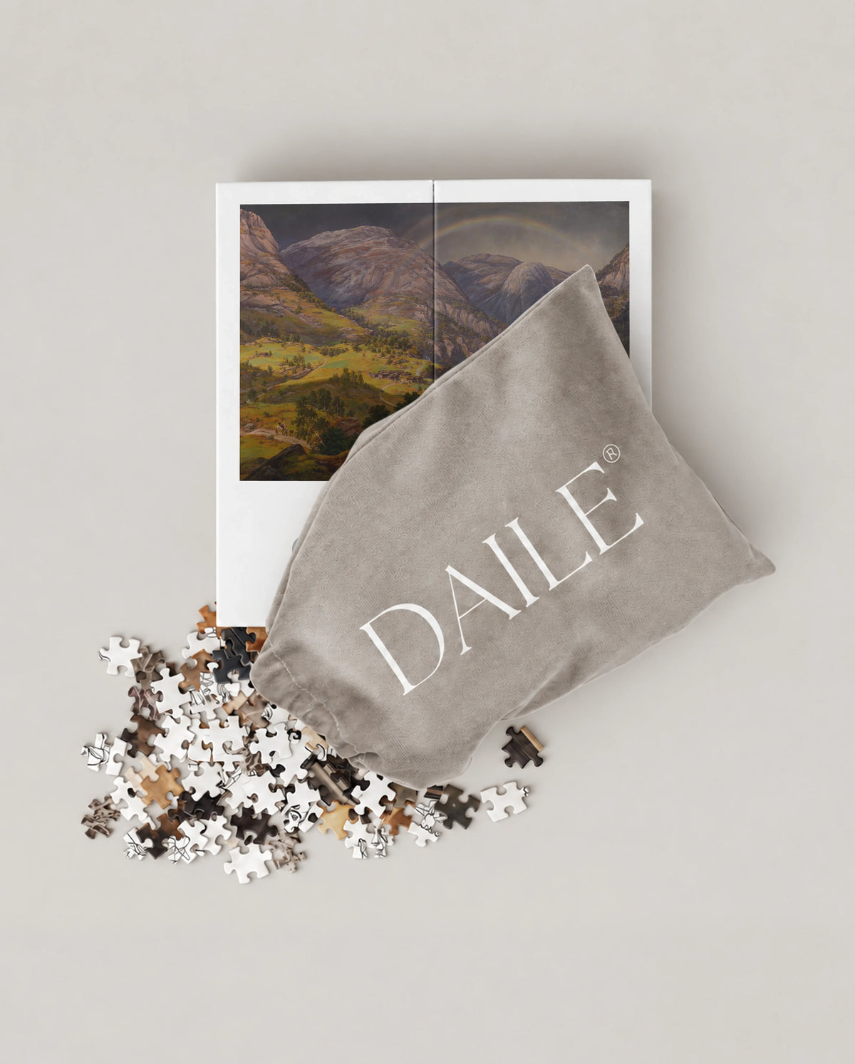 DAILE Mini set seen from above with pouch #set:mini