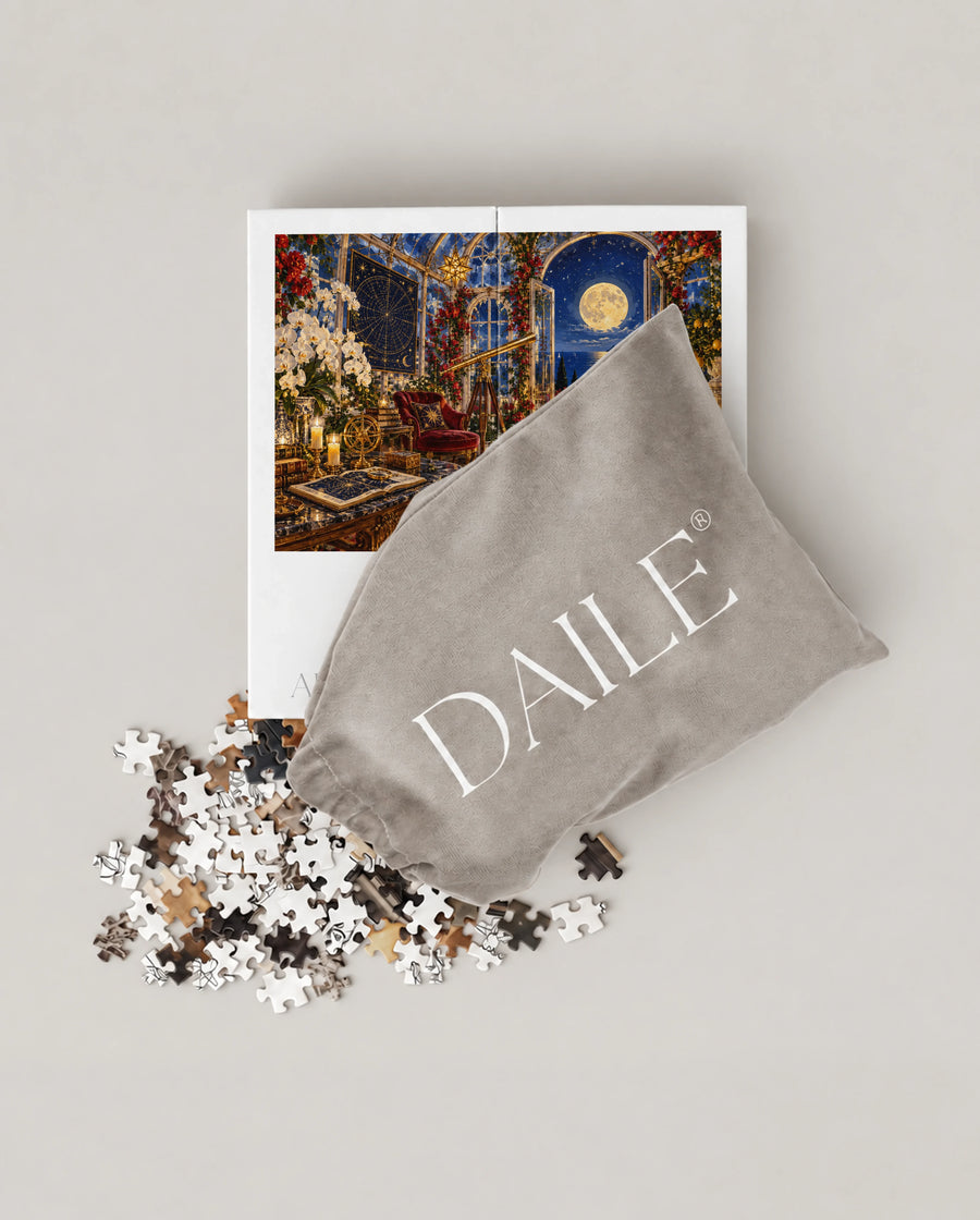 DAILE Mini set seen from above with pouch