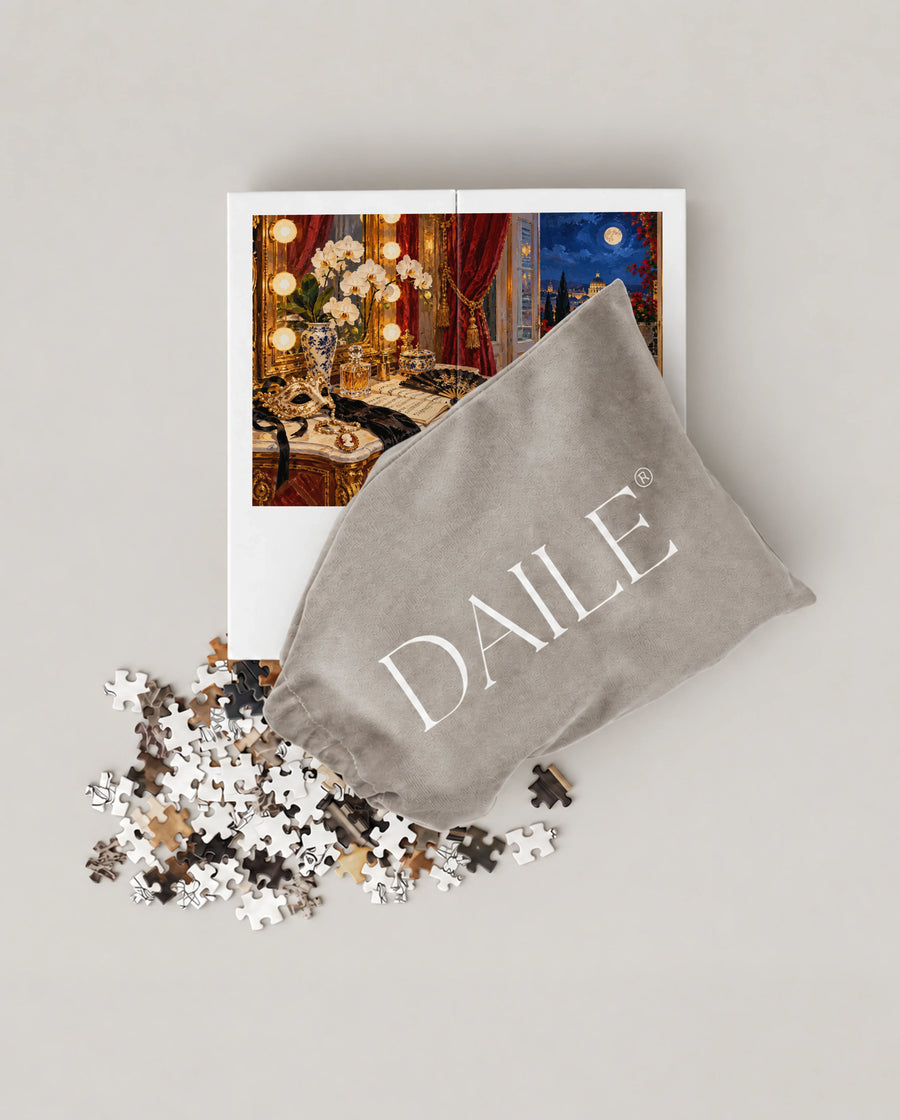 DAILE Mini set seen from above with pouch