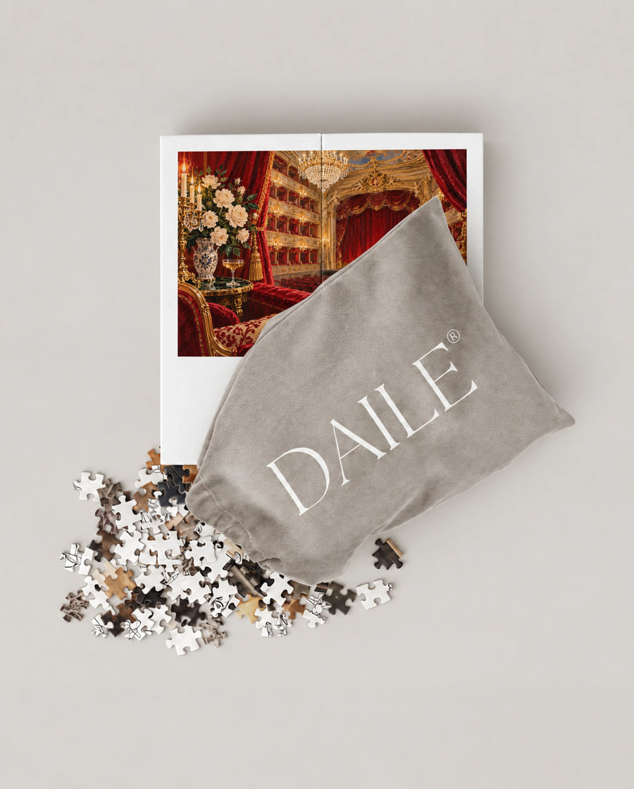 DAILE Mini set seen from above with pouch
