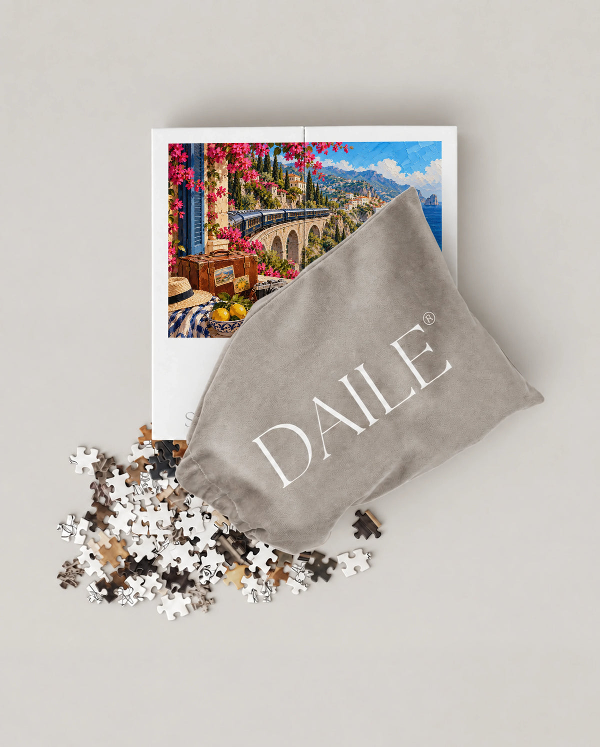 DAILE Mini set seen from above with pouch #set:mini