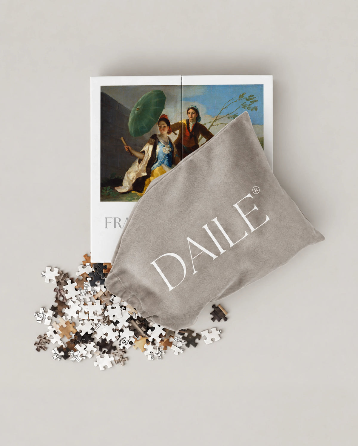 DAILE Mini set seen from above with pouch #set:mini