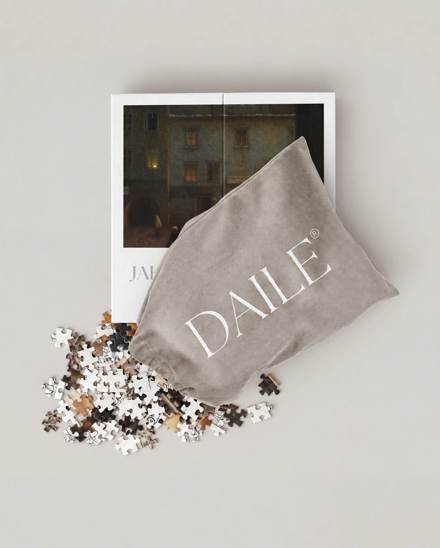 DAILE Mini set seen from above with pouch