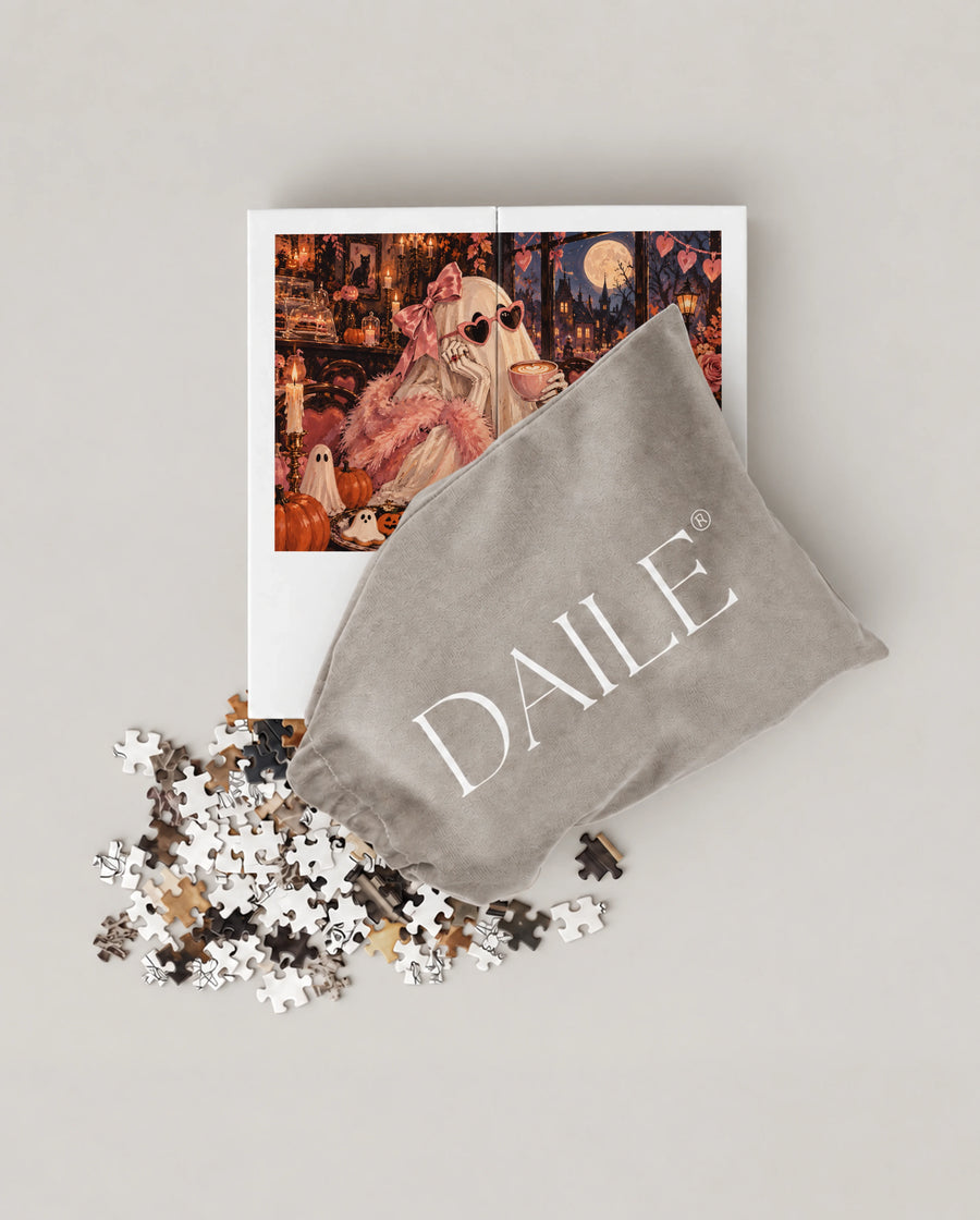 DAILE Mini set seen from above with pouch