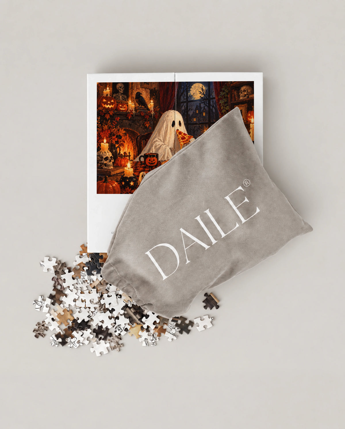 DAILE Mini set seen from above with pouch