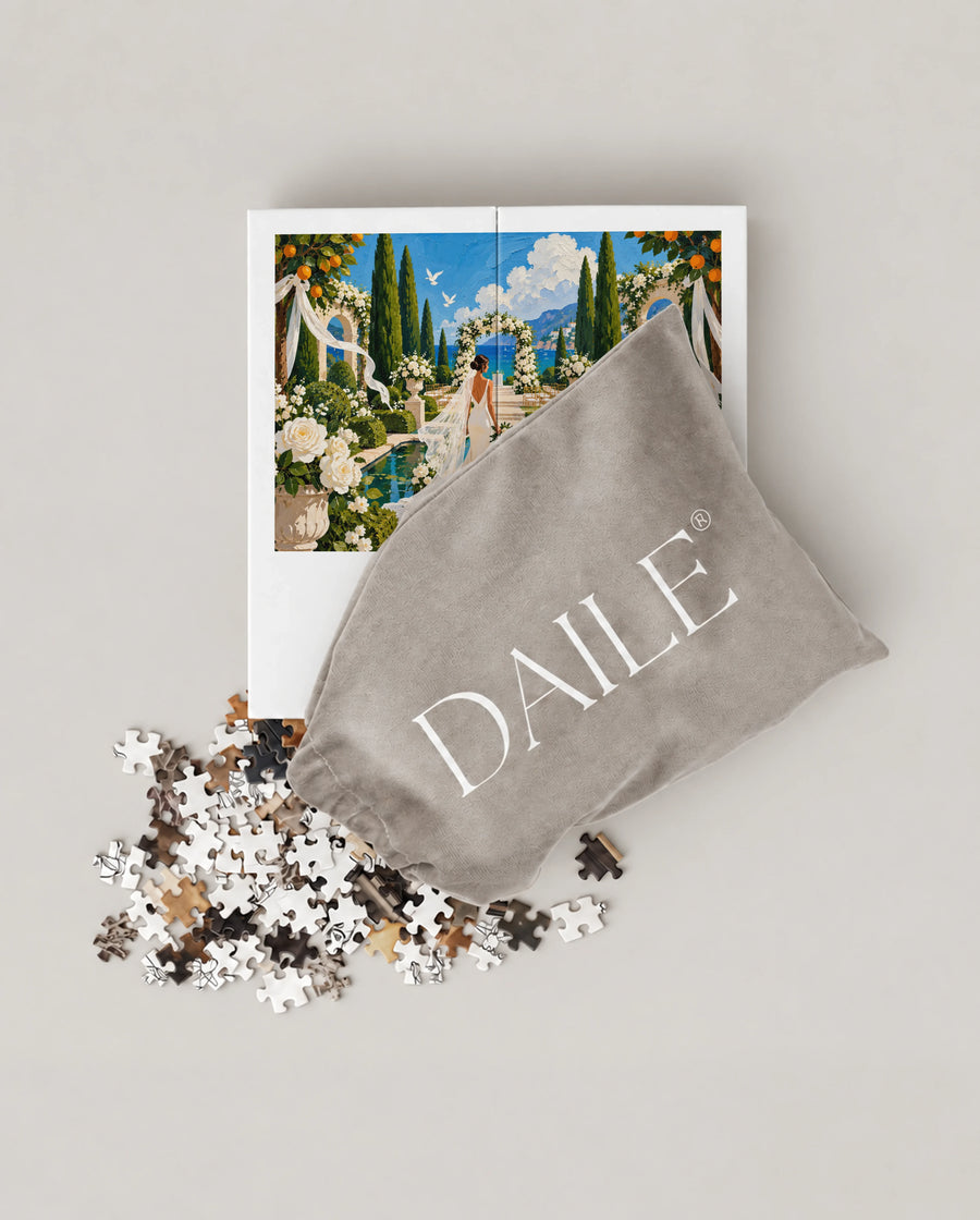 DAILE Mini set seen from above with pouch