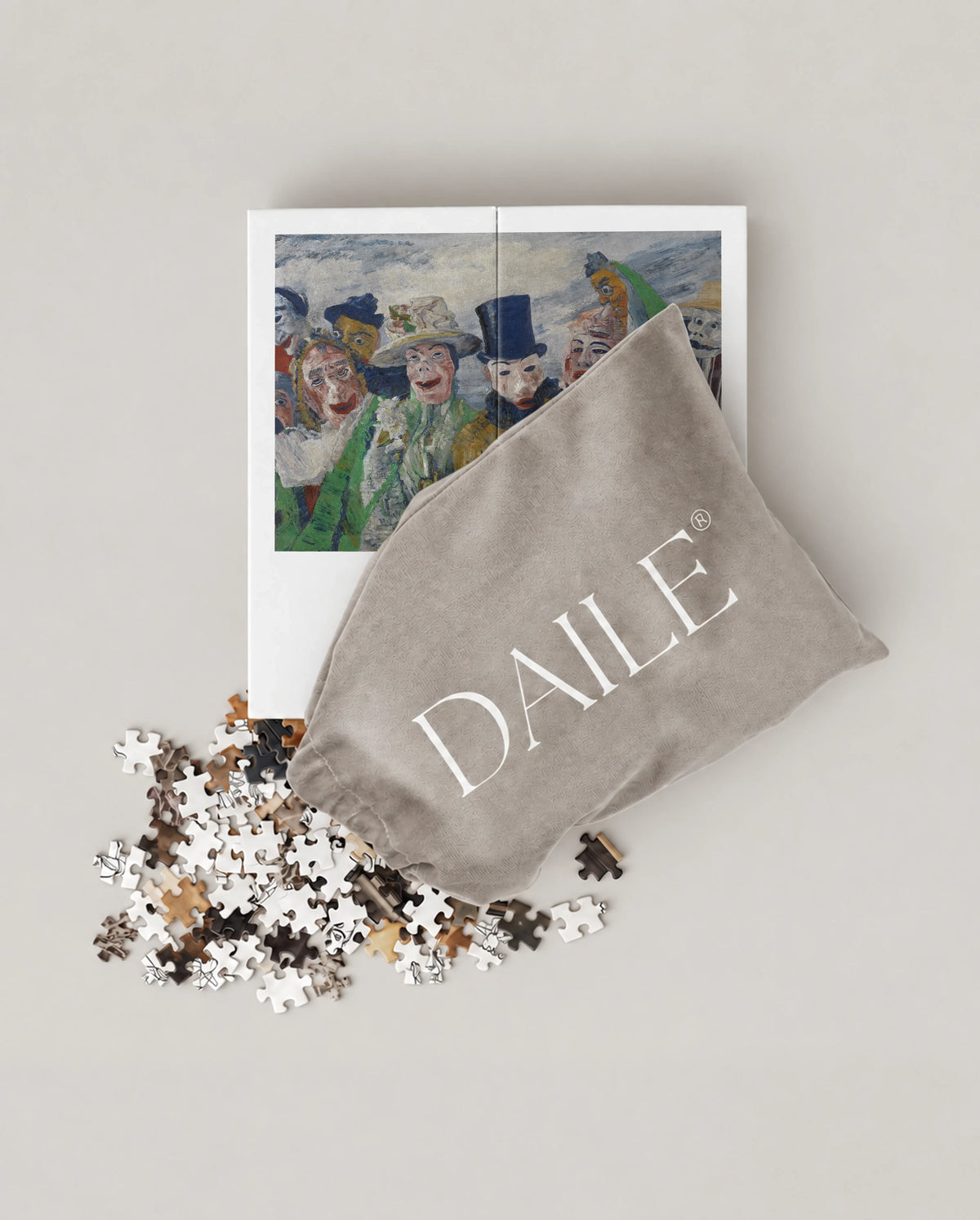 DAILE Mini set seen from above with pouch #set:mini