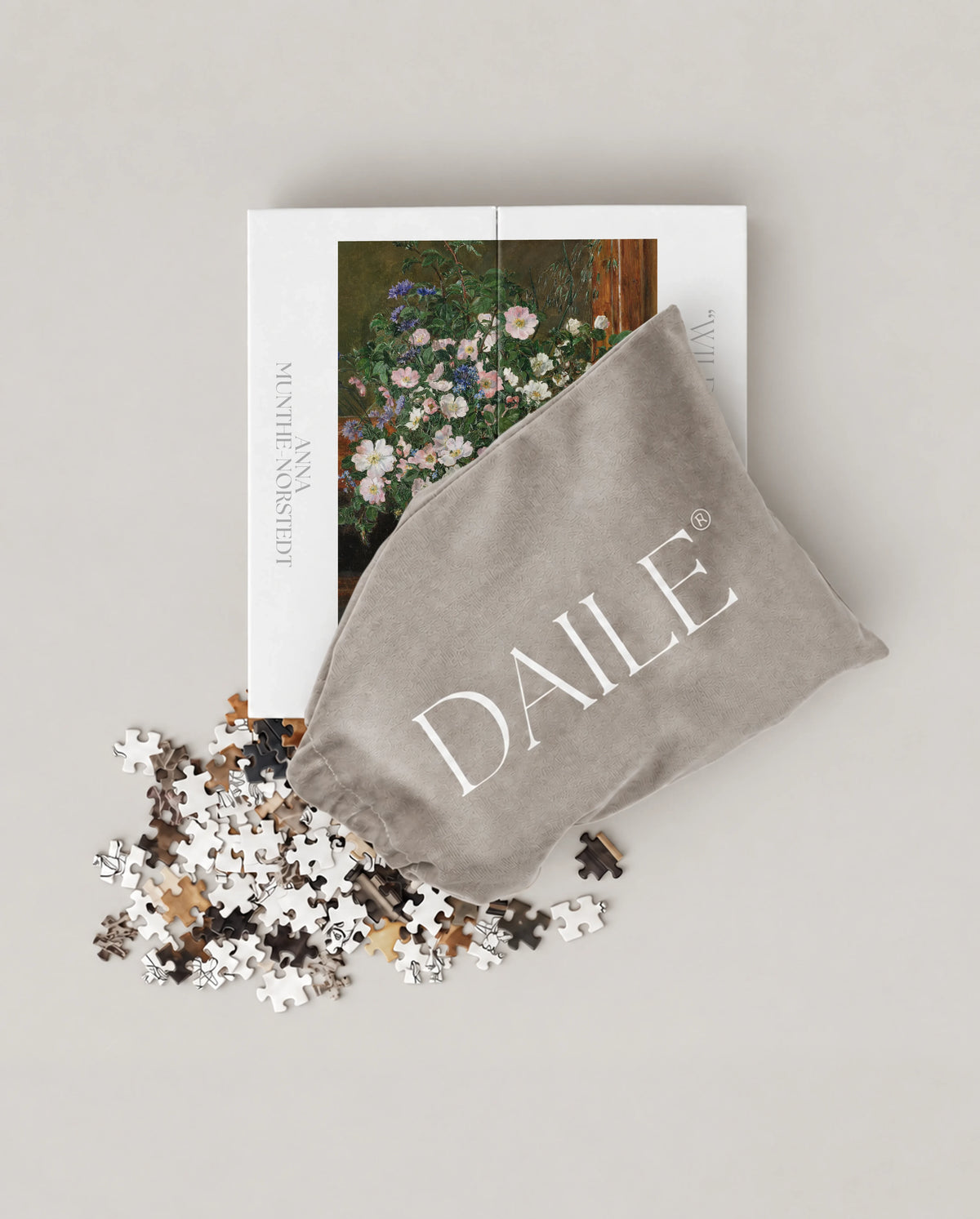 DAILE Mini set seen from above with pouch #set:mini