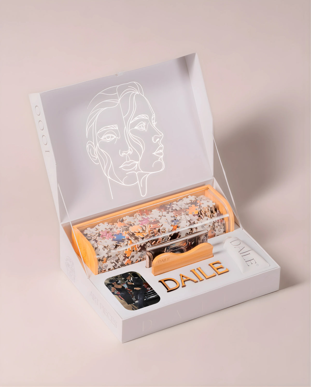 DAILE Classic gift box, open, without candle #set:classic