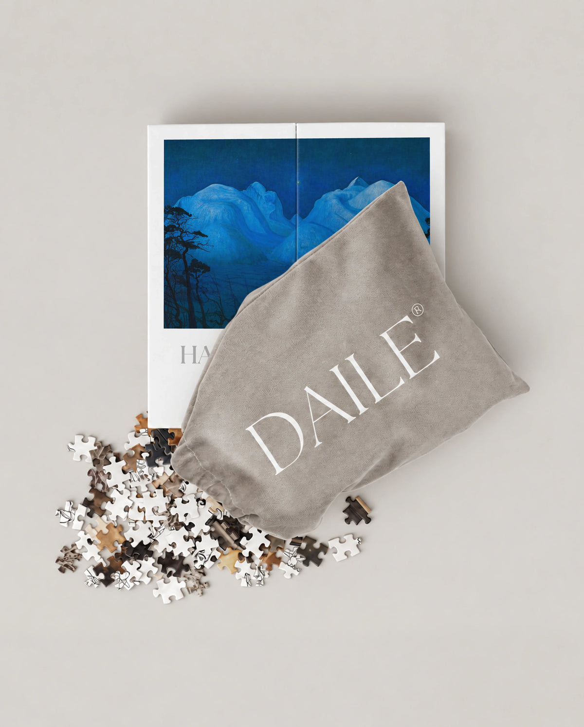 DAILE Mini set seen from above with pouch #set:mini
