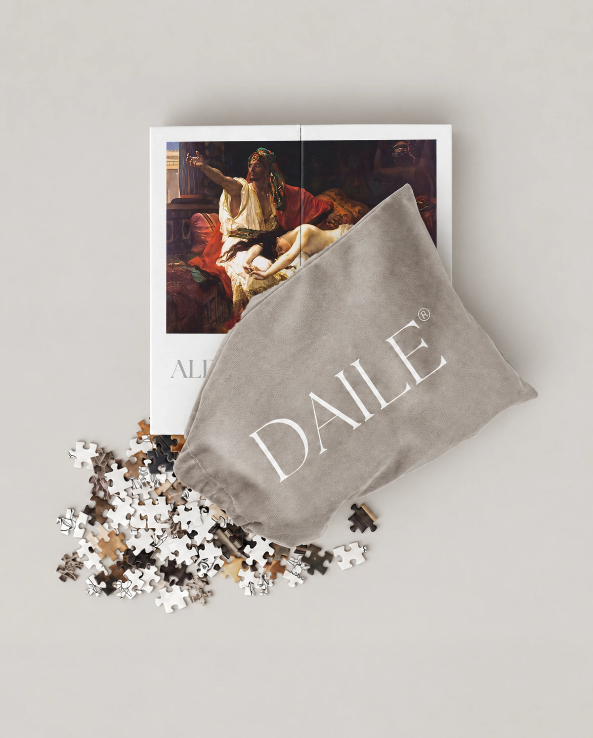 DAILE Mini set seen from above with pouch #set:mini