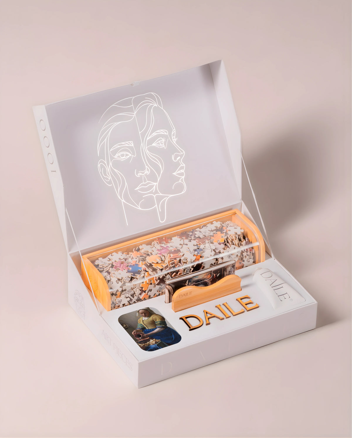 DAILE Classic gift box, open, without candle #set:classic